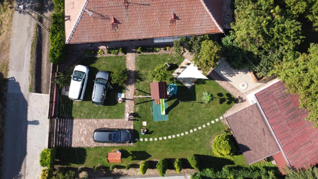 Harmonia Paraszthaz Es Apartman Poroszló Eksteriør bilde